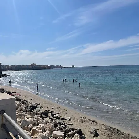 Casa Anna بيت ضيافة تراباني